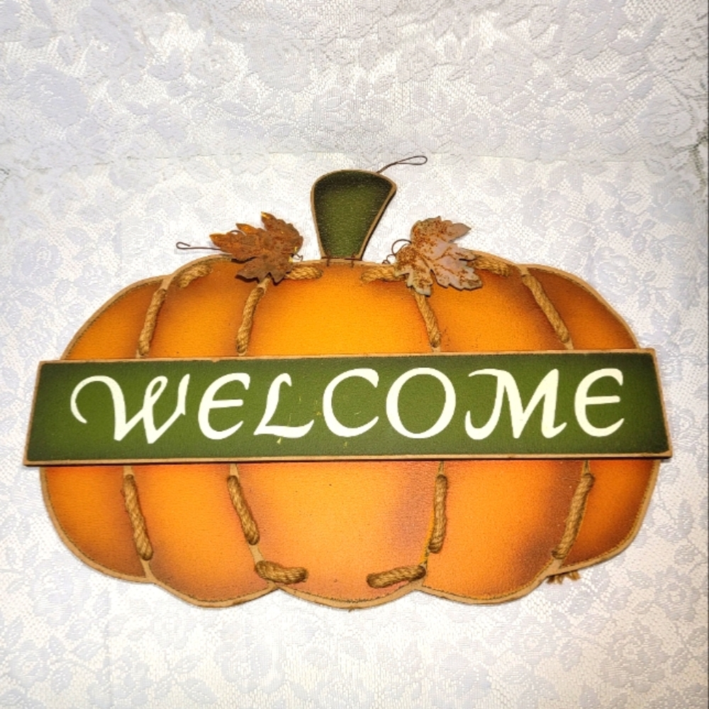 Vtg Welcome Wood Door Sign Pumpkin Shape Metal Rustic Rope Fall Home Wall Decor